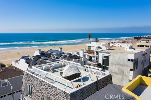 113 30th Place, Manhattan Beach, California 90266, 2 Bedrooms Bedrooms, ,2 BathroomsBathrooms,Residential,Sold,30th,SB21040269