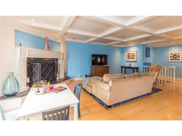 712 Poinsettia Avenue, Manhattan Beach, California 90266, 4 Bedrooms Bedrooms, ,2 BathroomsBathrooms,Residential,Sold,Poinsettia,SB17073173