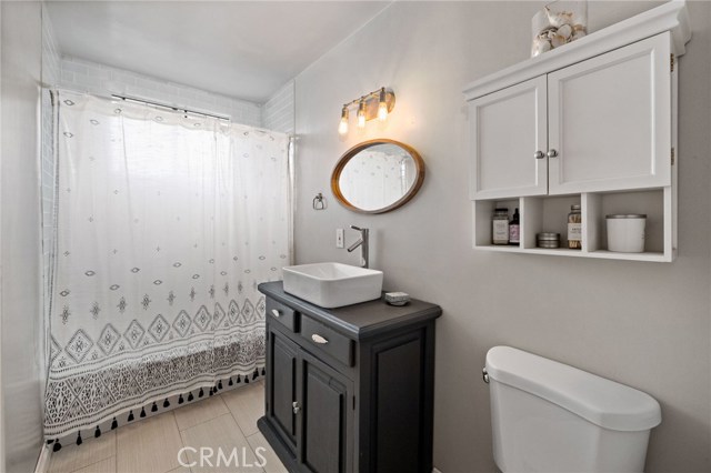 1708 Spreckels Lane, Redondo Beach, California 90278, 3 Bedrooms Bedrooms, ,2 BathroomsBathrooms,Residential,Sold,Spreckels,SB20220711