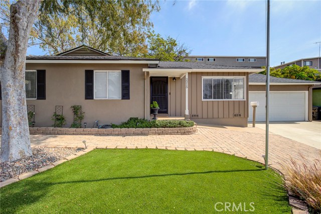2215 Glick Court, Redondo Beach, California 90278, 4 Bedrooms Bedrooms, ,2 BathroomsBathrooms,Residential,Sold,Glick,SB18233493