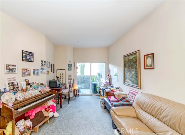 2750 Artesia Boulevard, Redondo Beach, California 90278, 1 Bedroom Bedrooms, ,1 BathroomBathrooms,Residential,Sold,Artesia,SB21113887