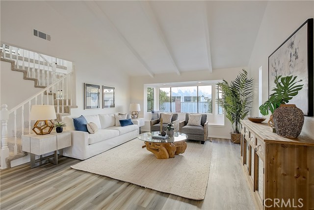 2215 Huntington Lane, Redondo Beach, California 90278, 3 Bedrooms Bedrooms, ,2 BathroomsBathrooms,Residential,Sold,Huntington,PW21010737