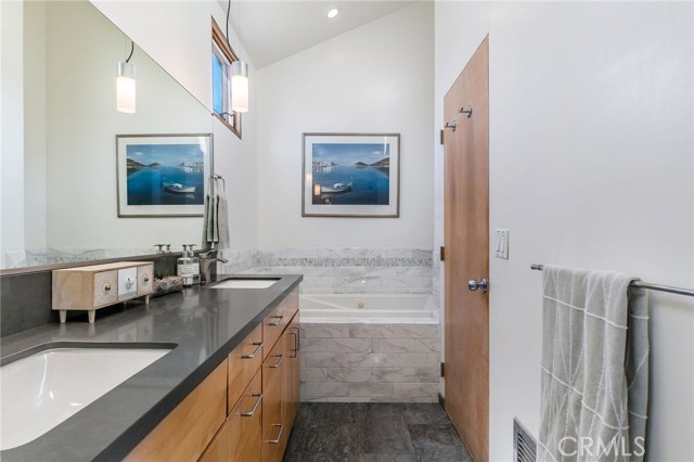 Master bath - jacuzzi tub.