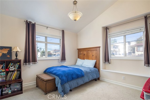 1916 Ruhland Avenue, Redondo Beach, California 90278, 4 Bedrooms Bedrooms, ,2 BathroomsBathrooms,Residential,Sold,Ruhland,SB19278624