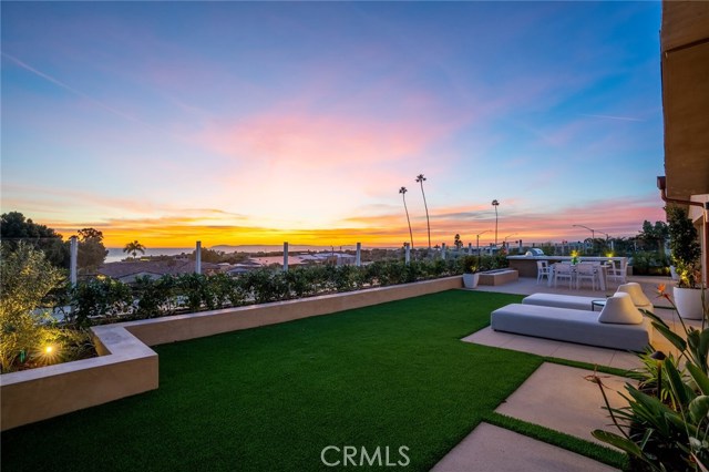 Detail Gallery Image 1 of 1 For 4721 Cortland Dr, Corona Del Mar,  CA 92625 - 4 Beds | 4/1 Baths