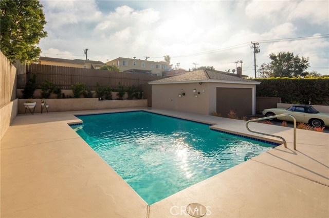 1510 Voorhees Avenue, Manhattan Beach, California 90266, 3 Bedrooms Bedrooms, ,2 BathroomsBathrooms,Residential,Sold,Voorhees,SB19006422