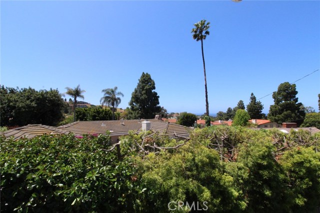 1721 Via Zurita, Palos Verdes Estates, California 90274, 3 Bedrooms Bedrooms, ,1 BathroomBathrooms,Residential,Sold,Via Zurita,PV19111314