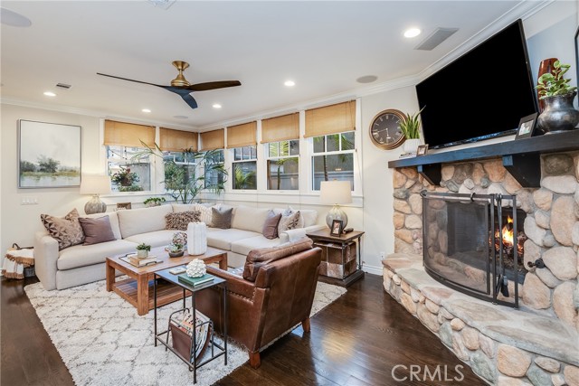 524 4th Street, Manhattan Beach, California 90266, 4 Bedrooms Bedrooms, ,2 BathroomsBathrooms,Residential,Sold,4th,SB21061545
