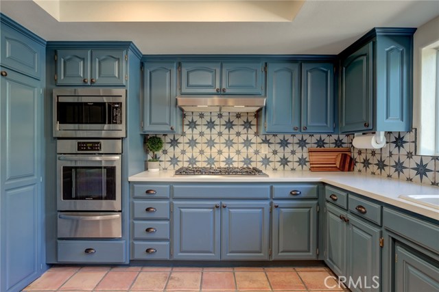 716 Lucia Avenue, Redondo Beach, California 90277, 3 Bedrooms Bedrooms, ,2 BathroomsBathrooms,Residential,Sold,Lucia,PV20207865