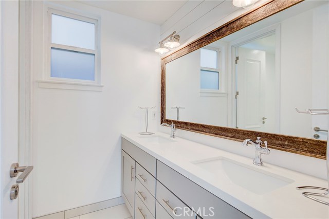 1736 Carlson Lane, Redondo Beach, California 90278, 3 Bedrooms Bedrooms, ,3 BathroomsBathrooms,Residential,Sold,Carlson,PV18235032