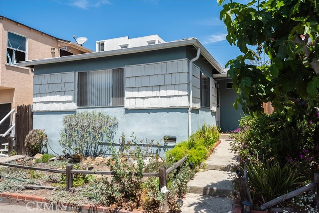 457 28th Street, Manhattan Beach, California 90266, 2 Bedrooms Bedrooms, ,1 BathroomBathrooms,Residential,Sold,28th,SB21112432