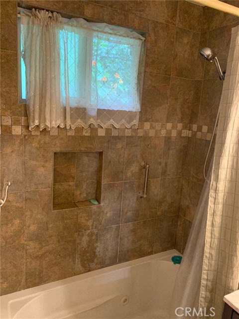 front unit  main bath