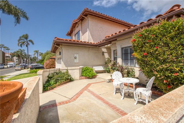 6525 Beachview Drive, Rancho Palos Verdes, California 90275, 3 Bedrooms Bedrooms, ,2 BathroomsBathrooms,Residential,Sold,Beachview,PW21084964