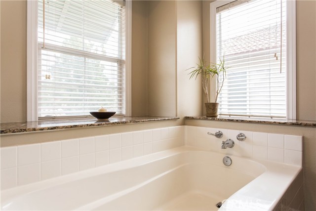 Huge Soaking Tub