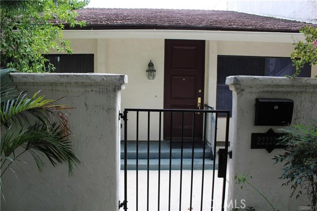 Photo of 22227 Erwin Street, Woodland Hills, CA 91367