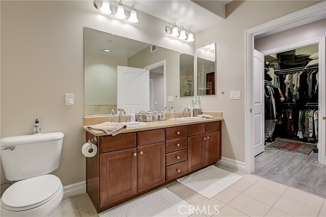 2 Bed Home for Sale in Sherman Oaks, California