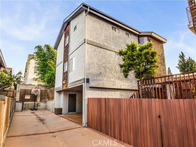 2206 Carnegie Lane, Redondo Beach, California 90278, 2 Bedrooms Bedrooms, ,3 BathroomsBathrooms,Residential,Sold,Carnegie,SB17159322