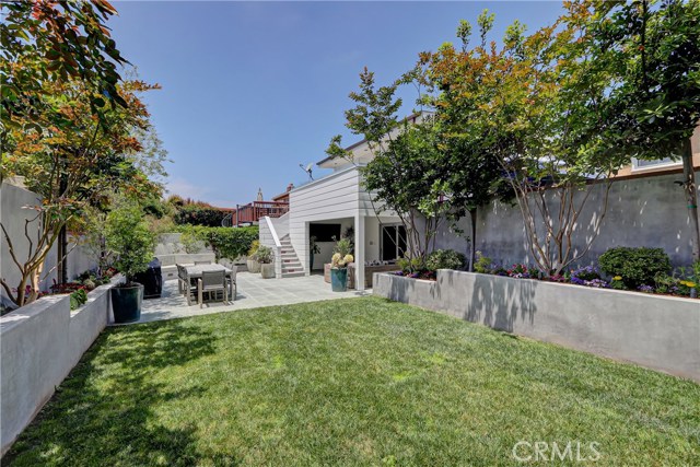 524 14th Street, Manhattan Beach, California 90266, 4 Bedrooms Bedrooms, ,3 BathroomsBathrooms,Residential,Sold,14th,SB19119459