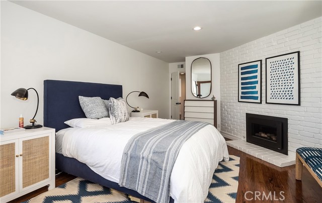 330 28th Street, Hermosa Beach, California 90254, 3 Bedrooms Bedrooms, ,2 BathroomsBathrooms,Residential,Sold,28th,SB19223758