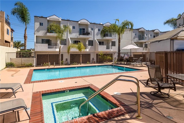 540 1st Street, Hermosa Beach, California 90254, 3 Bedrooms Bedrooms, ,2 BathroomsBathrooms,Residential,Sold,1st,SB19125949