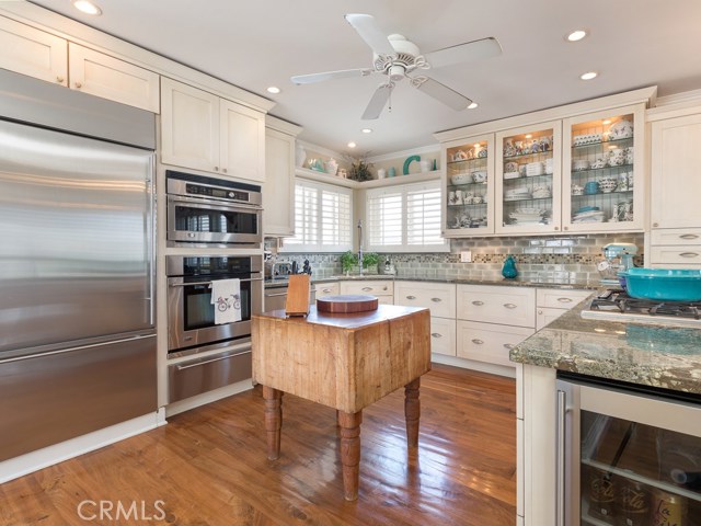 240 Monterey Boulevard, Hermosa Beach, California 90254, 3 Bedrooms Bedrooms, ,2 BathroomsBathrooms,Residential,Sold,Monterey,SB19037941