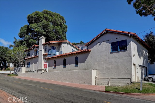 600 31st Street, Manhattan Beach, California 90266, 5 Bedrooms Bedrooms, ,2 BathroomsBathrooms,Residential,Sold,31st,SB18238610