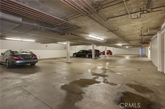 653 Manhattan Beach Boulevard, Manhattan Beach, California 90266, 2 Bedrooms Bedrooms, ,2 BathroomsBathrooms,Residential,Sold,Manhattan Beach,SB19095125