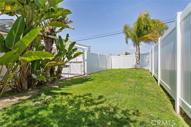 1900 Gates Avenue, Redondo Beach, California 90278, 3 Bedrooms Bedrooms, ,1 BathroomBathrooms,Residential,Sold,Gates,SB17065989