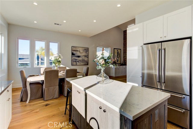 124 Guadalupe Avenue, Redondo Beach, California 90277, 3 Bedrooms Bedrooms, ,2 BathroomsBathrooms,Residential,Sold,Guadalupe,SB19041169