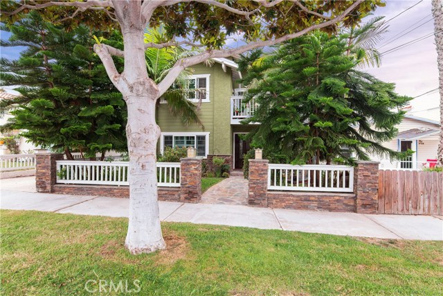 711 Irena Avenue, Redondo Beach, California 90277, 3 Bedrooms Bedrooms, ,2 BathroomsBathrooms,Residential,Sold,Irena,SB18217547