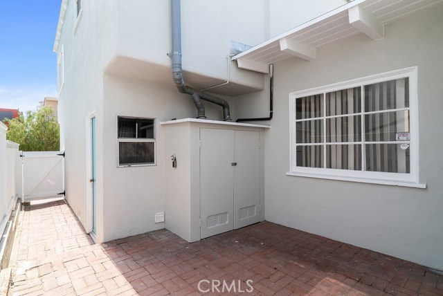 708 Loma Drive, Hermosa Beach, California 90254, 3 Bedrooms Bedrooms, ,2 BathroomsBathrooms,Residential,Sold,Loma,SB18168887