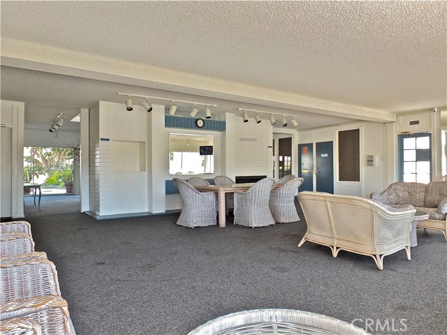 611 Prospect Avenue, Redondo Beach, California 90277, 2 Bedrooms Bedrooms, ,2 BathroomsBathrooms,Residential,Sold,Prospect,PW20028663