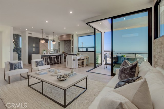 124 39th Street, Manhattan Beach, California 90266, 3 Bedrooms Bedrooms, ,2 BathroomsBathrooms,Residential,Sold,39th,SB20089804