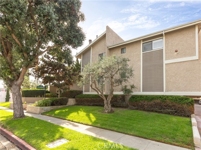 511 Meyer Lane, Redondo Beach, California 90278, 2 Bedrooms Bedrooms, ,1 BathroomBathrooms,Residential,Sold,Meyer,SB20228220