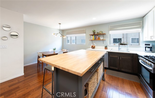 2 Bed Home for Sale in Culver City, California
