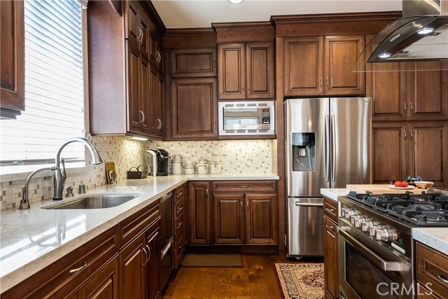 219 Juanita Avenue, Redondo Beach, California 90277, 4 Bedrooms Bedrooms, ,4 BathroomsBathrooms,Residential,Sold,Juanita,SB19181884