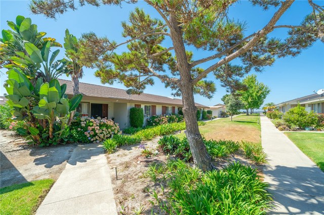 3660 Vista Campana N