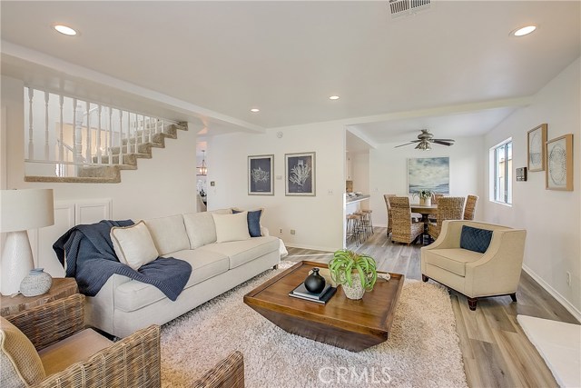 2215 Huntington Lane, Redondo Beach, California 90278, 3 Bedrooms Bedrooms, ,2 BathroomsBathrooms,Residential,Sold,Huntington,PW21010737