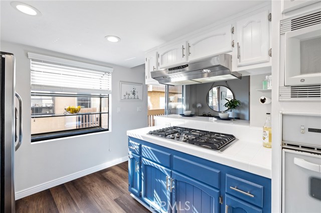 2701 Voorhees Avenue, Redondo Beach, California 90278, 2 Bedrooms Bedrooms, ,2 BathroomsBathrooms,Residential,Sold,Voorhees,SB20156888