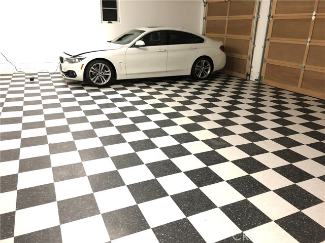 Three Car Garage