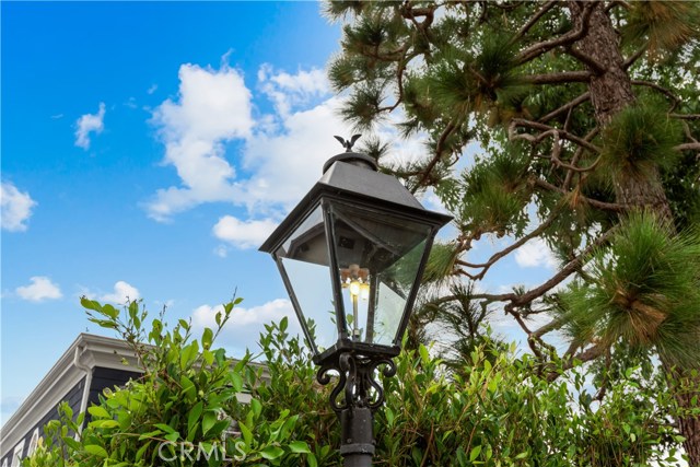 595 31st Street, Manhattan Beach, California 90266, 4 Bedrooms Bedrooms, ,1 BathroomBathrooms,Residential,Sold,31st,SB20193425