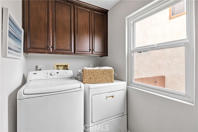 519 Juanita Avenue, Redondo Beach, California 90277, 5 Bedrooms Bedrooms, ,2 BathroomsBathrooms,Residential,Sold,Juanita,SB21138287