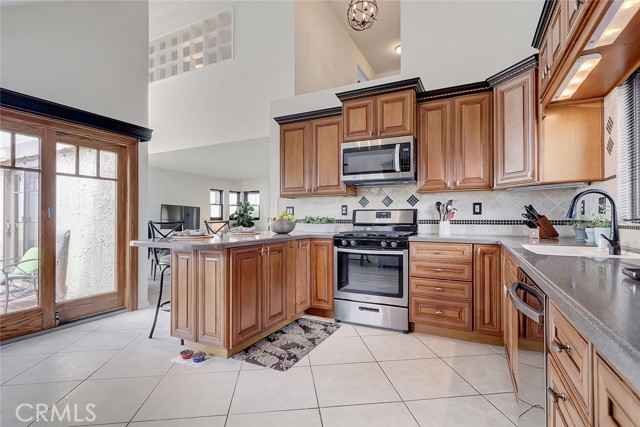 1907 Belmont Lane, Redondo Beach, California 90278, 3 Bedrooms Bedrooms, ,3 BathroomsBathrooms,Residential,Sold,Belmont,SB21076465