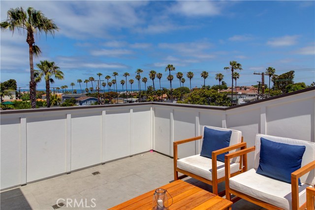 703 Avenue A, Redondo Beach, California 90277, 5 Bedrooms Bedrooms, ,5 BathroomsBathrooms,Residential,Sold,Avenue A,SB18161623