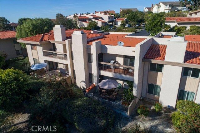 8 Peartree Lane, Rolling Hills Estates, California 90274, 2 Bedrooms Bedrooms, ,2 BathroomsBathrooms,Residential,Sold,Peartree,PV18179974