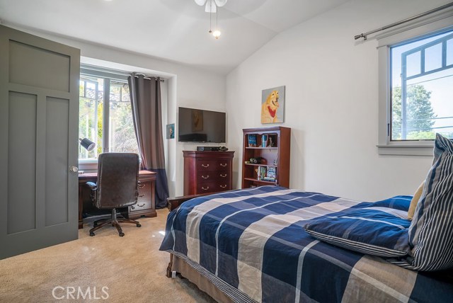 717 31st Street, Manhattan Beach, California 90266, 5 Bedrooms Bedrooms, ,4 BathroomsBathrooms,Residential,Sold,31st,SB20133656