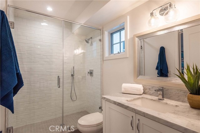 653 13th Street, Manhattan Beach, California 90266, 4 Bedrooms Bedrooms, ,2 BathroomsBathrooms,Residential,Sold,13th,SB19011414