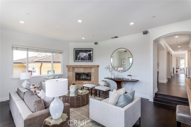 700 Avenue C, Redondo Beach, California 90277, 5 Bedrooms Bedrooms, ,5 BathroomsBathrooms,Residential,Sold,Avenue C,SB19123719