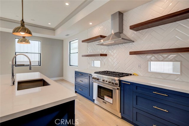1712 Harriman Lane, Redondo Beach, California 90278, 4 Bedrooms Bedrooms, ,4 BathroomsBathrooms,Residential,Sold,Harriman,PV18244514