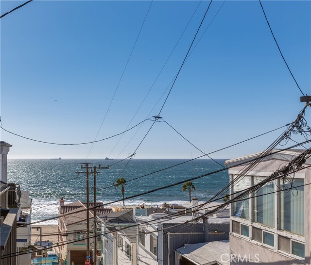 208 Kelp Street, Manhattan Beach, California 90266, 3 Bedrooms Bedrooms, ,1 BathroomBathrooms,Residential,Sold,Kelp,SB21034539